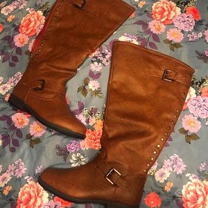 **NEW** knew high boots (extra wide calf)